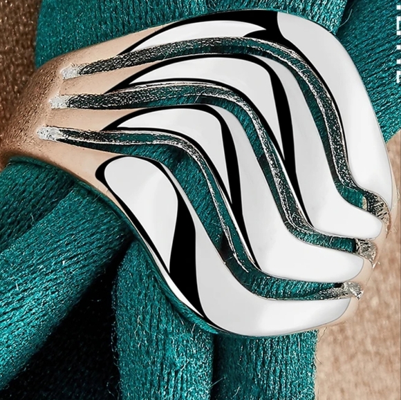 Sterling silver ring - Picture 3 of 4